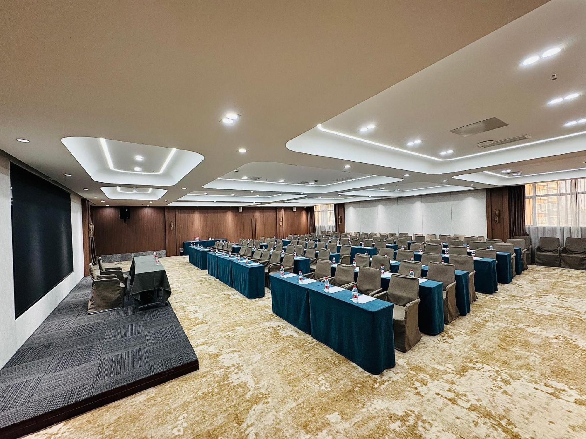 Country Inn&Suites By Radisson, Shanghai Pvg Extérieur photo